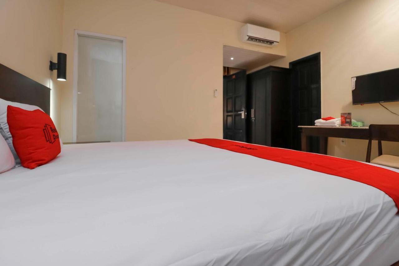 RedDoorz Plus near Halim Perdanakusuma 2 Dżakarta Zewnętrze zdjęcie
