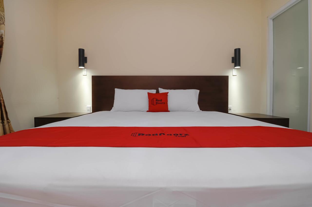 RedDoorz Plus near Halim Perdanakusuma 2 Dżakarta Zewnętrze zdjęcie