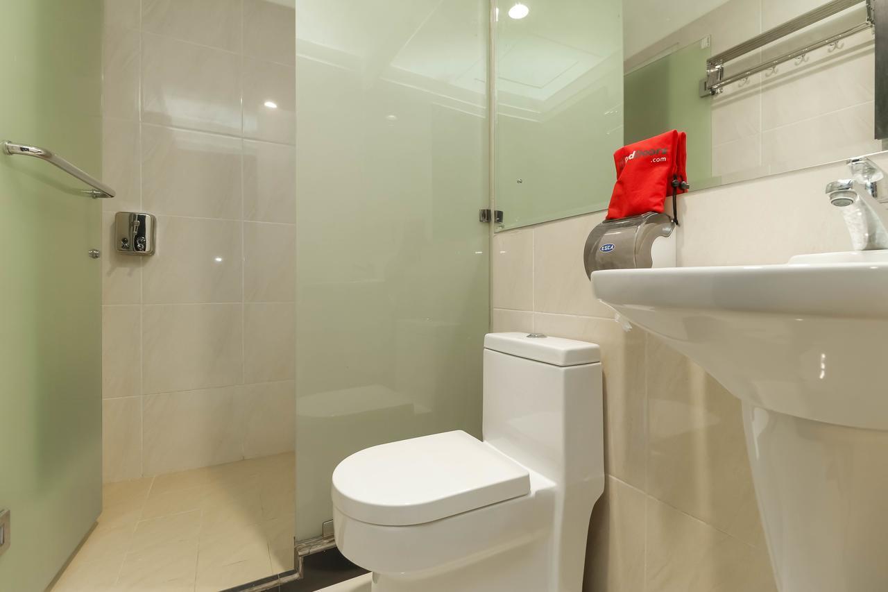 RedDoorz Plus near Halim Perdanakusuma 2 Dżakarta Zewnętrze zdjęcie
